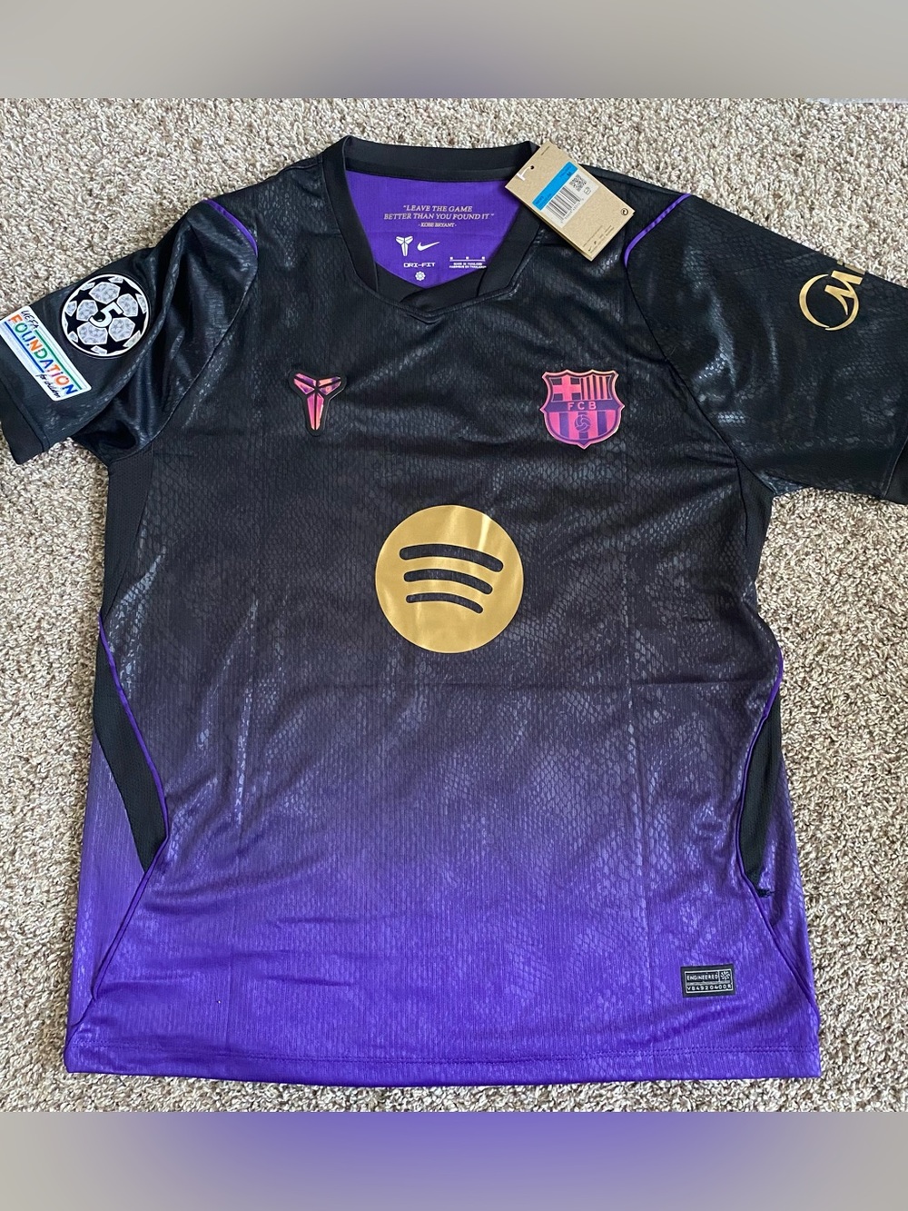 Nike FC Barcelona Lamine Yamal Jersey